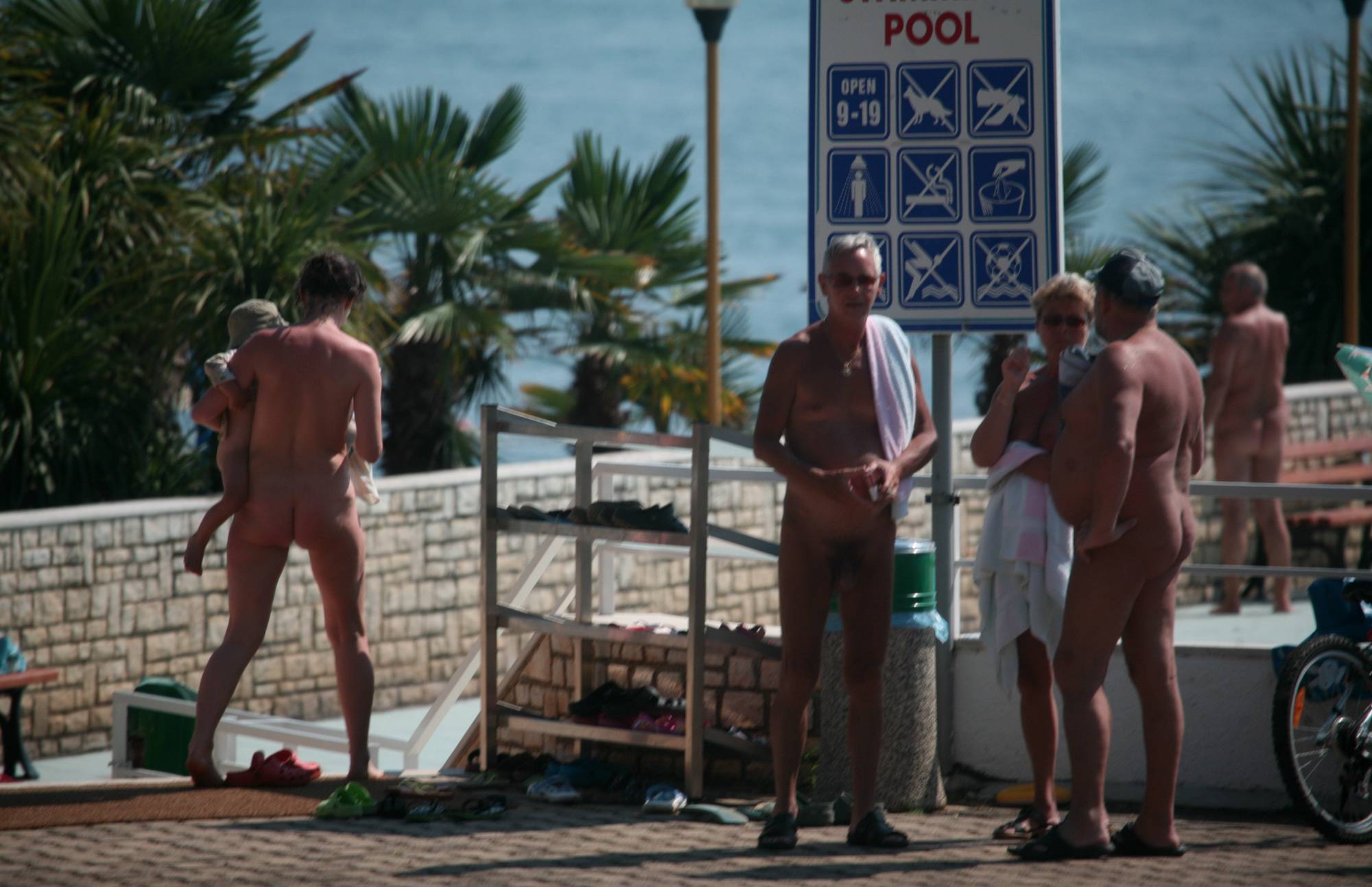 Nudist Teen Pics Pool Outskirt Nude Guests