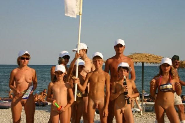 Purenudism - orchestra of nudists on a beach | NakedBody