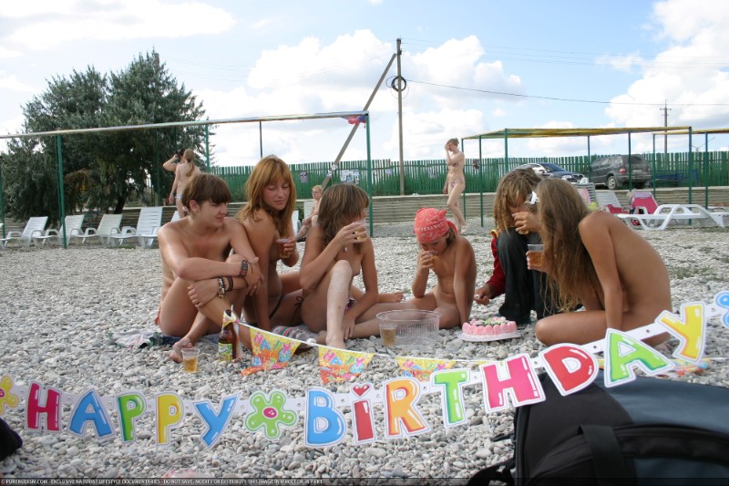 [Image: 272574221_happy_birthday_partying.jpg]