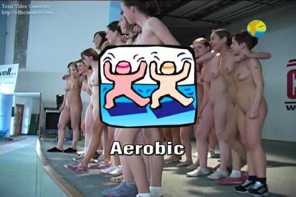 Nudists of the girl are engaged in aerobics | NakedBody